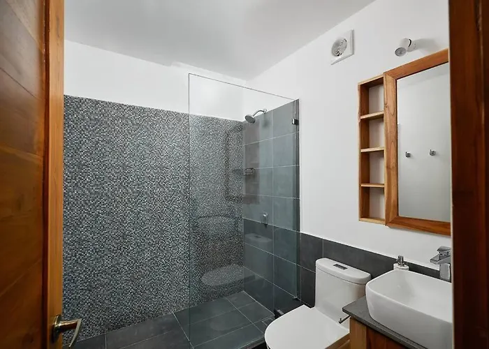 Turtle Townhome #3 Private Pool & Garden 300 Mt To